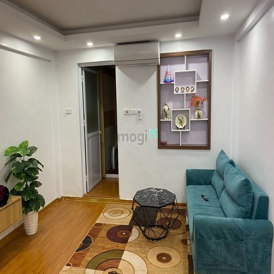 Bán gấp CHTT Phố Vũ Ngọc Phan giá 2,5 tỷ, 65m2 (sổ 50m). Ở ngay