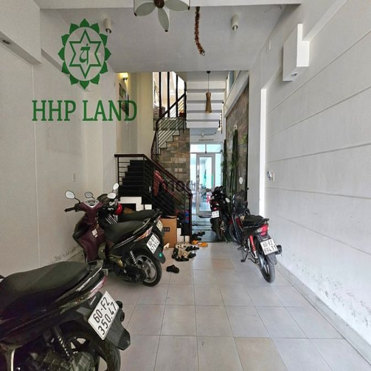 Cho thuê nhà đẹp mặt tiền đường N4 KDC Bửu Long 6 phòng có 6 toilets