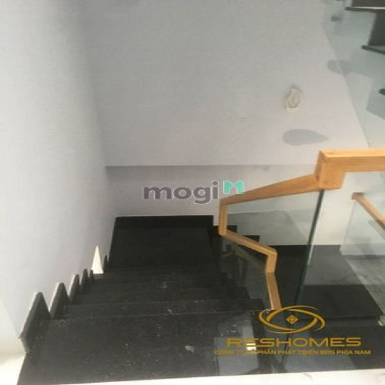 Bán nhà sổ hồng thổ cư, 3 phòng ngủ, gần bệnh viên tâm thần, giá 3,3t