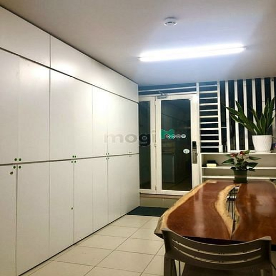 Cho thuê Ký Túc Xá VIP chất lượng cao 81 Nguyễn Cửu Vân. giá 2tr2