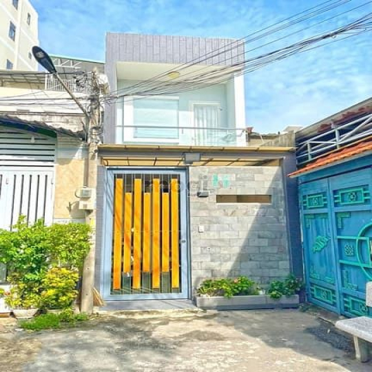 Nhà đẹp 1 lầu mặt tiền hẻm xe hơi Đường Số 79, Phường Tân Quy, Quận 7