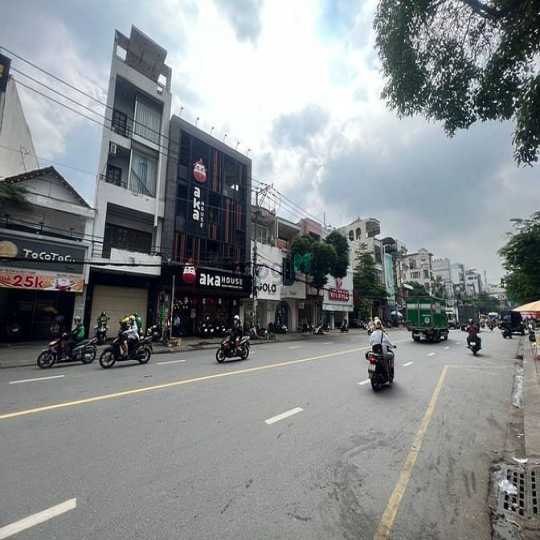 Cho thuê nhà 124 Nguyễn Gia Trí, Phường 25, Q. Bình Thạnh, Hồ Chí Minh