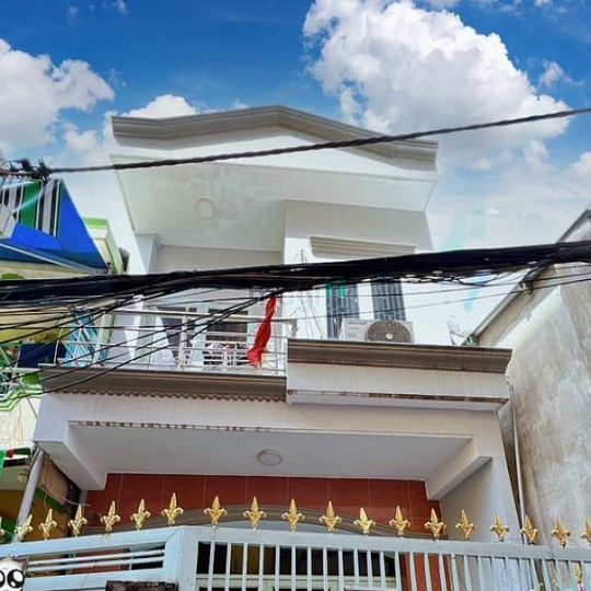 Diện Tích Khủng 40m2. Hẻm 4m. Ko bị QH. Cách Q1 2km. Tiện làm nhà trọ