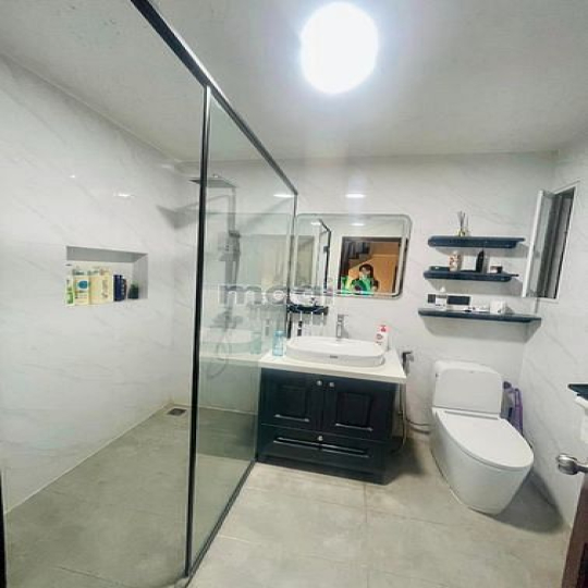 Bán biệt thự sân vườn mặt phố 155m2 mặt tiền 8,5m 33 tỷ nhà đẹp ở ngay