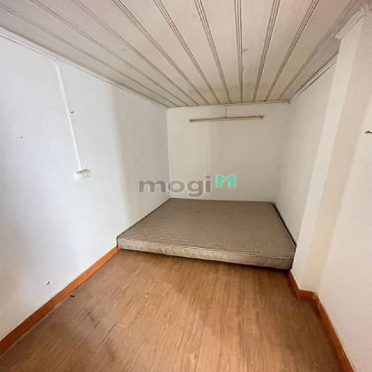 Bán đất tặng nhà C4 ngõ 42 Xuân Đỉnh. Giáp Xuân La 45m2. Giá 3.4 tỷ