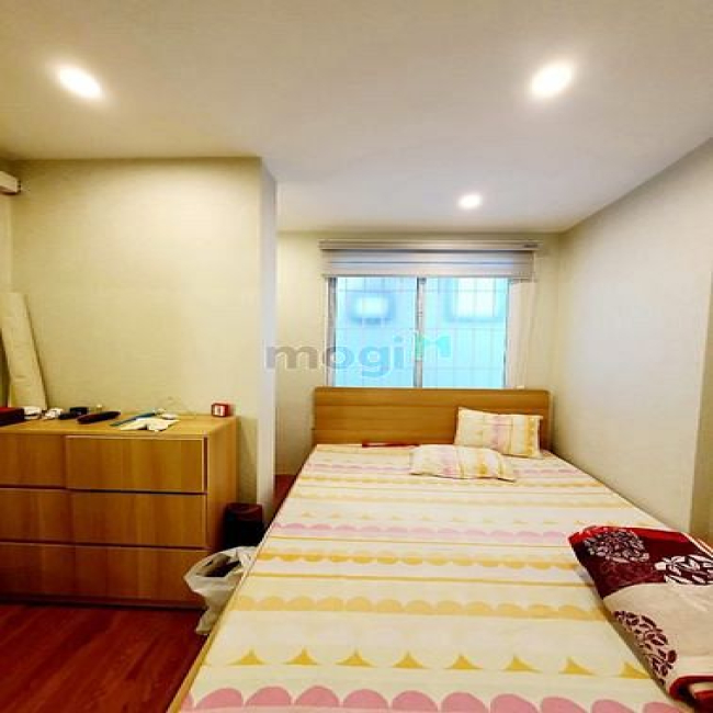 Siêu hiếm! Bán tập thể phố Phan Kế Bính, 50m2 x 2 Ngủ - Giá cực tốt!