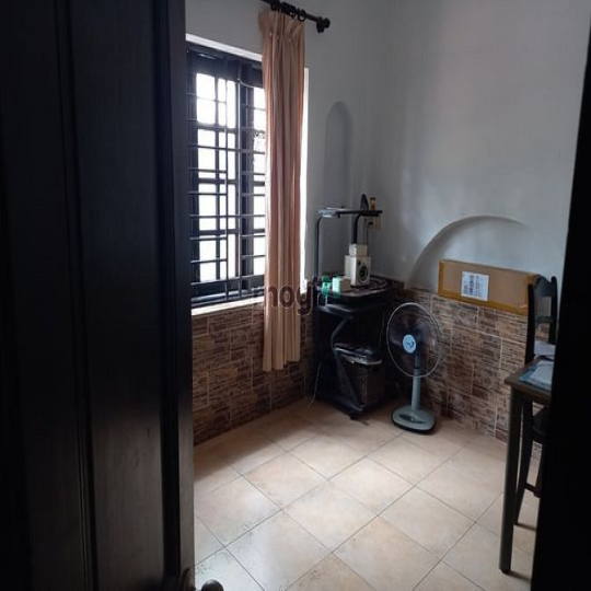 Cần cho thuê biệt thự có sân rộng 40tr/th đường số 59, Thảo Điền, Q2