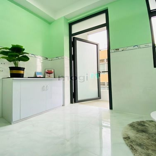 căn hộ dịch vụ TÂN PHÚ.Phòng mới tinh.nhà có thang máy.giờ giấc tự do