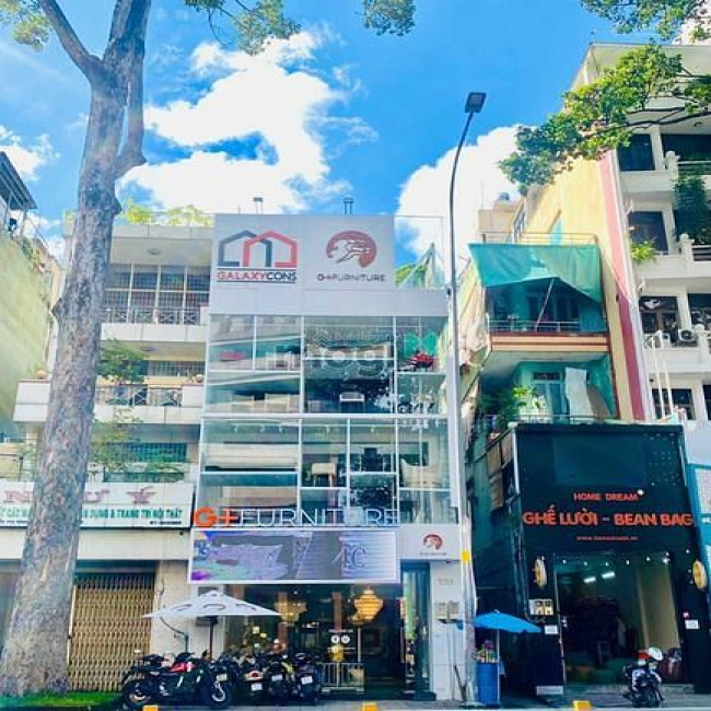 Cho thuê Nhà MT 320m2 nguyên căn đường Nguyễn Thị Minh Khai, Quận 3