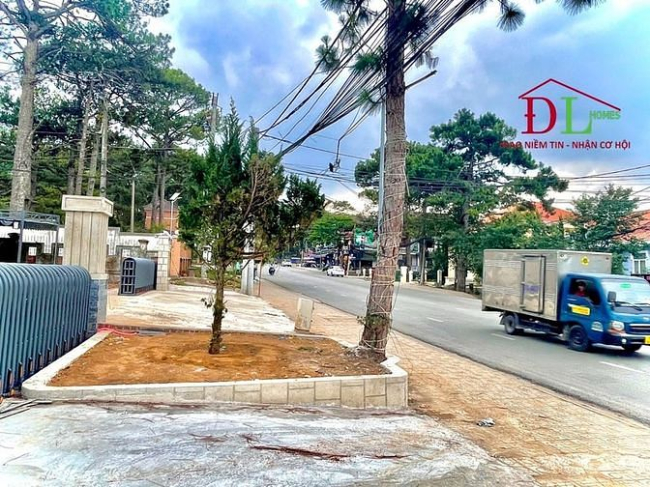 Cho thuê đất mặt tiền Hùng Vương P11 Đà Lạt thuận tiện kinh doanh