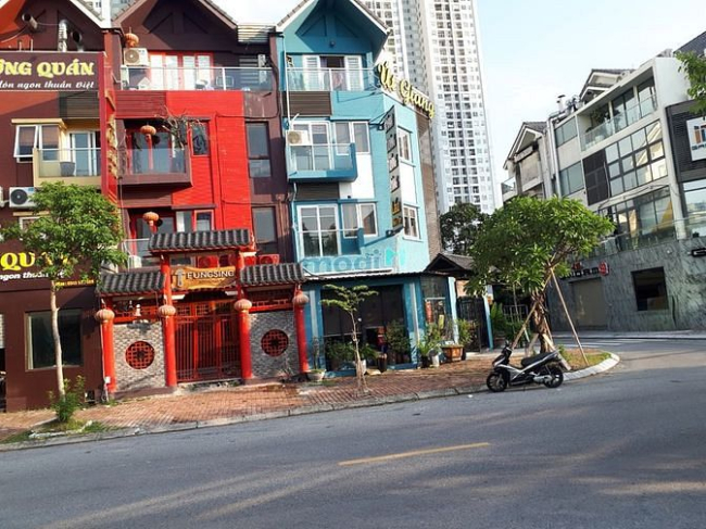 Cho thuê nhà liền kề mặt phố trong quần thể khu đô thị, 90m2, 60 triệu