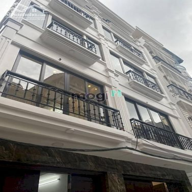 Cho thuê nhà ngõ 279 giảng võ 65m x4T ô tô đỗ của