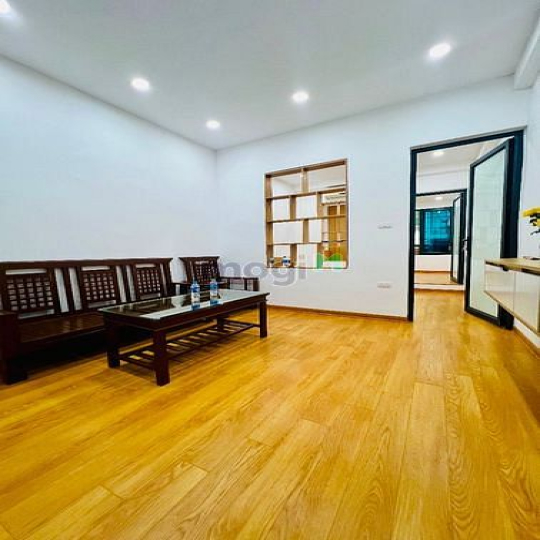 Bán gấp tập thể Văn Miếu - Nhà đẹp ở luôn - Sổ đỏ chính chủ
