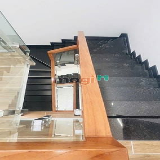 Bán nhà đường Bùi Tư Toàn -HXH 6m- 72m²  3 Tầng 4PN - không qui hoạch