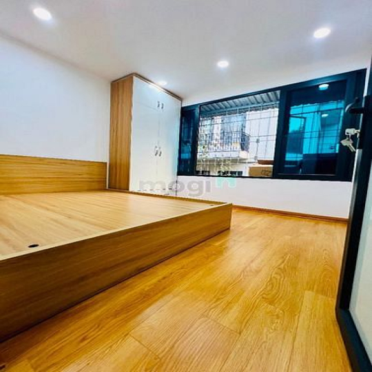 Bán gấp tập thể Văn Miếu - Nhà đẹp ở luôn - Sổ đỏ chính chủ