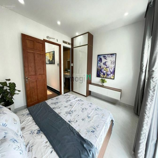 Nhà đẹp 2 tầng vào ở ngay - 54m2 - 2 phòng ngủ - sát Phan Văn Hớn .