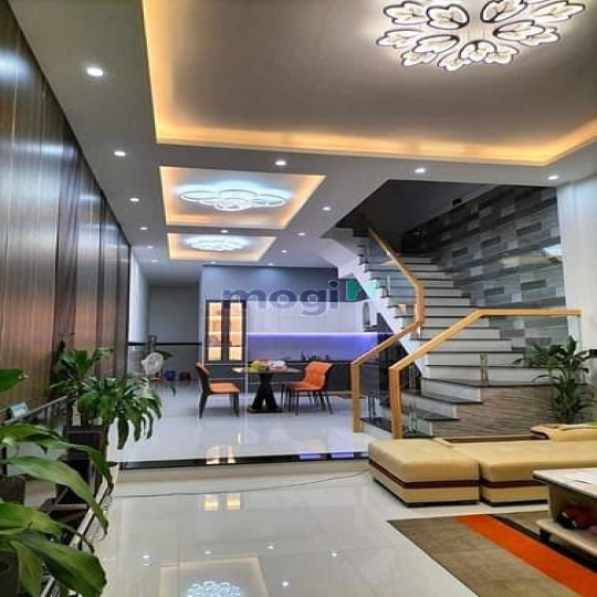 Cần tiền trả nợ bán gấp nhà Đ. Nguyễn Chí Thanh, 63m2, gần BV Chợ Rẫy,