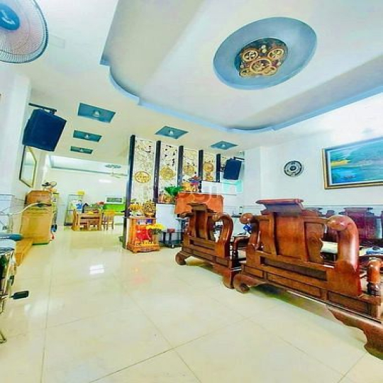 Bán Nhà 4 Tầng, 72m2, Ngang 5m, HxH Thông, Ngay Cạnh Eaon Tân Phú.