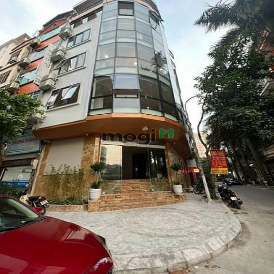 Cho thuê LÔ GÓC MẠC THÁI TÔNG10m mặt tiền