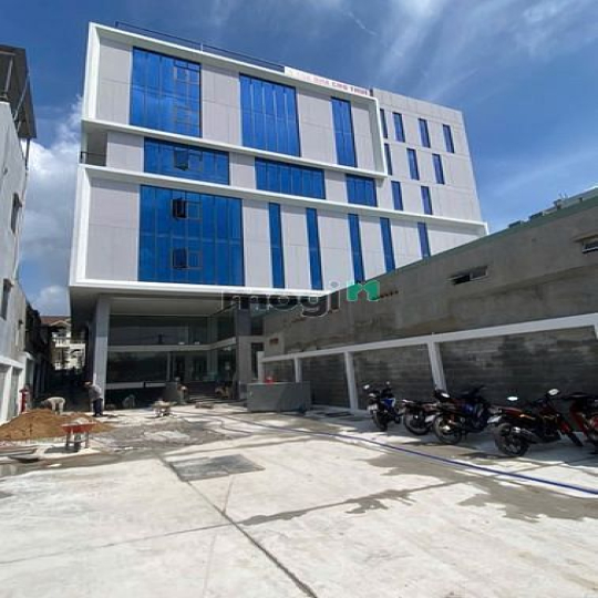Cho thuê Building Quốc Lộ 13, Thủ Đức, 5000m2, Hầm 8 lầu, 2 T.Máy PCCC