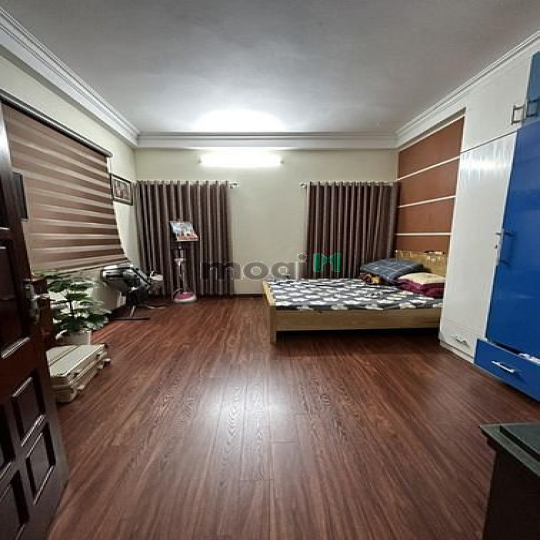 Bán Nhà Kim Giang DT 42m2 **5Tầng-Nhà Đẹp-Lô Góc 3 Thoáng Ở Ngay