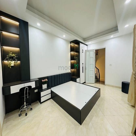 Cần bán Gấp - Nhà Đẹp Gốc Đề 32m² x 5 Tầng 5,86 tỷ