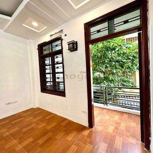Duy nhất: Linh Quang-2 Ô tô đỗ cửa-Gần Hồ-Kinh doanh-Cho thuê