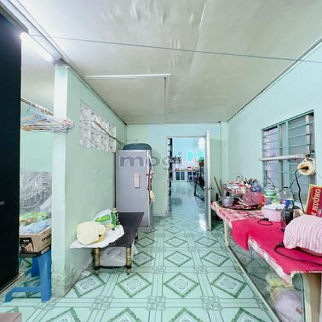 Bán nhà cũ 2 tầng. 73m2. Tiện mua về xây căn hộ dịch vụ hoặc phòng trọ