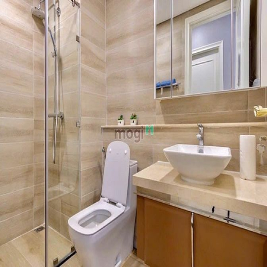 Cho thuê căn hộ chung cư tại Vinhomes Golden River Ba Son