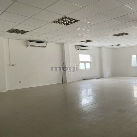 chính chủ cho thuê văn phòng quận 3 phường 5 DT 90m2 giá 20tr/tháng