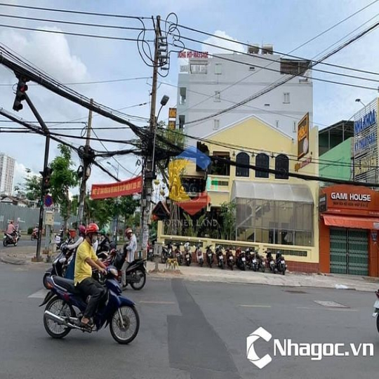 Bán nhà GÓC 2MT số 241 đường Đồng Đen, Phường 11, Quận Tân Bình, HCM