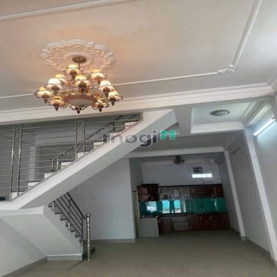 NHÀ 2 Tầng mặt tiền kinh doanh NGUYỄN DUY TRINH, PHÚ HỮU