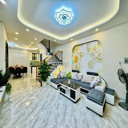Cần bán gấp nhà đẹp Phan Văn Trị,P12,Bình Thạnh.78m2.Giá3tỷ350,Sổ sẵn