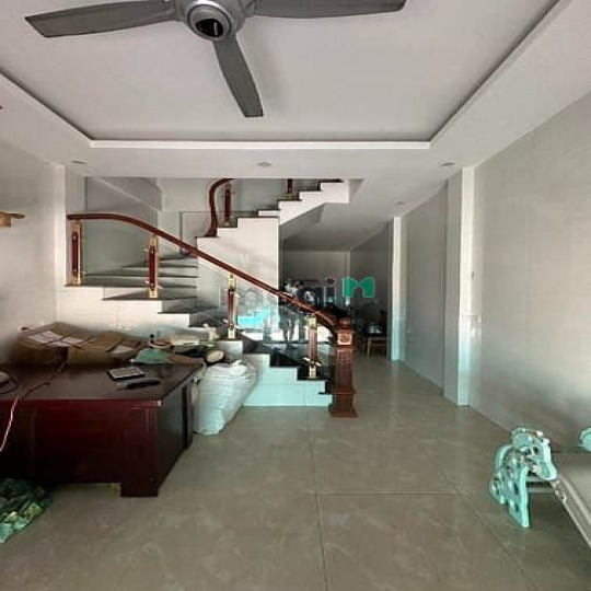 Siêu Hót, Bán Nhà **Bắc Cầu**, 47m2, Ngõ Ô Tô Tránh, Giá 3,8 Tỷ