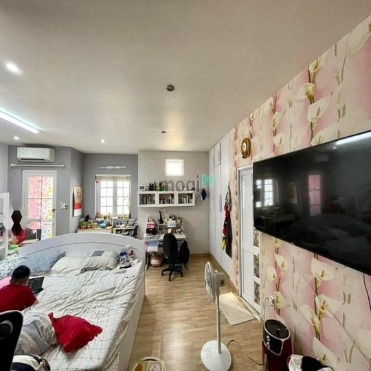 BANK DÍ BÁN GẤP-GIẢM 2 tỷ chỉ còn NHỈNH 8 tỷ-CMT8 Quận 3-Hẻm ôtô-56m2