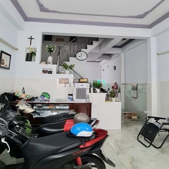Mặt tiền kinh doanh 4 tầng Bàu Cát, gần Chợ Bà Hoa, 6.2 tỷ