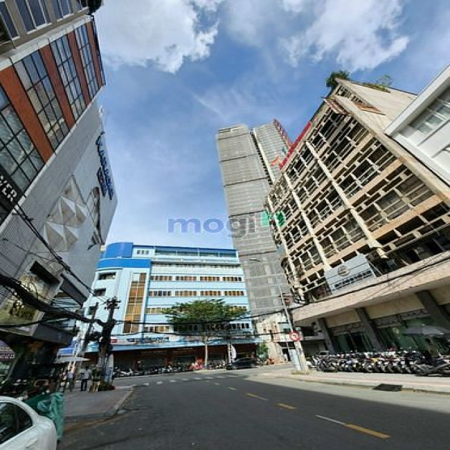 Cho thuê tòa nhà văn phòng ngay nút Hàm Nghi- Hồ Tùng Mậu, Q1,8x11m,9L