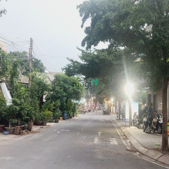 Cho thuê nhà 1 trệt 2 lầu góc 2 mặt tiền đường Lý Văn Sâm ,Biên Hòa