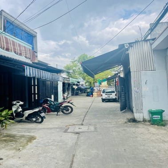 Nhà bán đường Hương Lộ 2 - Hẻm 704 thông - 96m² 4 Tầng - Ở và cho thuê