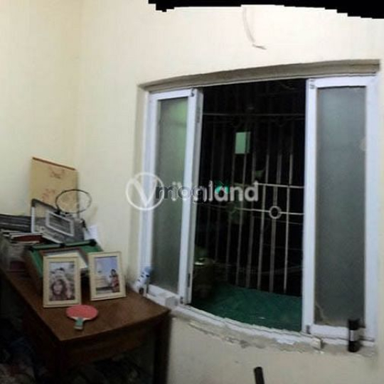 Bán nhà tập thể ngõ 55 Hoàng Hoa Thám 45m2 2PN1WC giá 1.8 tỷ mới đẹp