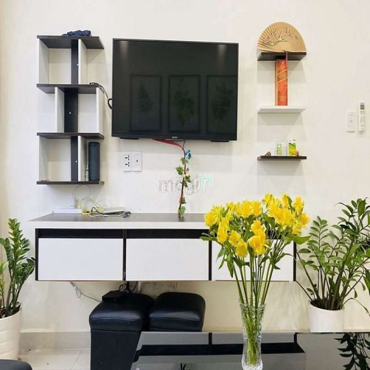 Bán căn hộ Oriental Plaza, DT 80m2, 2PN, Full NT, giá 2.8 tỷ, SHR