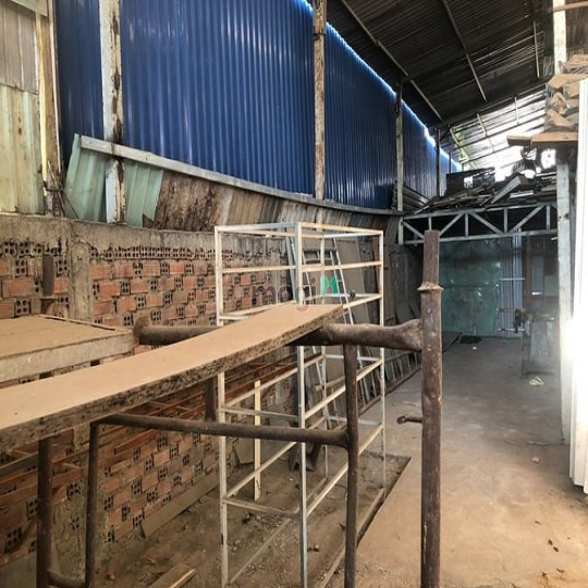 Xưởng TL41 11x45m nở hậu tổng DT 520m điện 3 pha xe 15 tấn Giá  25tr