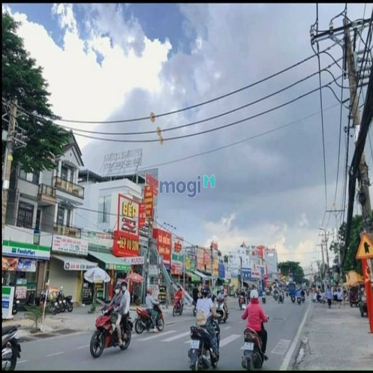 góc 2 mặt tiền Nguyễn Văn Tăng, Long Thạnh Mỹ , Q9 . giá 41 tỷ