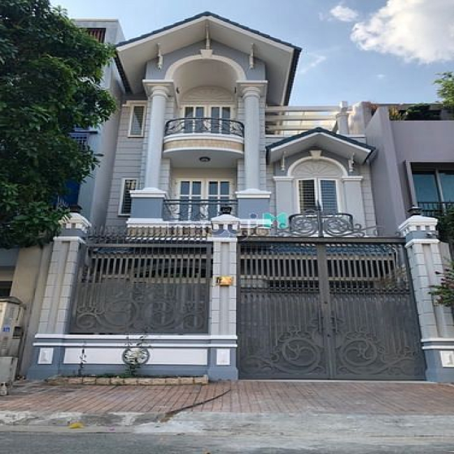 Cho thuê biệt thự khu compound fideco thảo điền, quận 2 .7x20m. 1