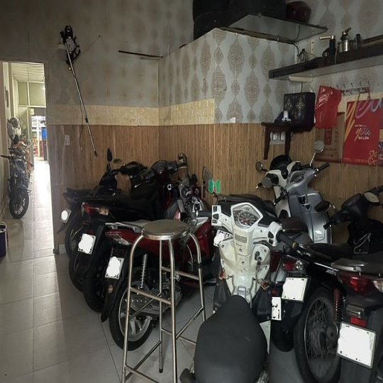 Bán nhà mặt tiền VIP Đỗ Xuân Hợp, Q9, 160m2, KD đa ngành nghề.