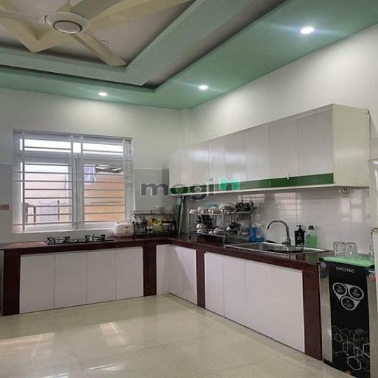 Bán nhà HXH Hương Lộ 2 5x20 4 tầng giá 6,5 tỷ thương lượng