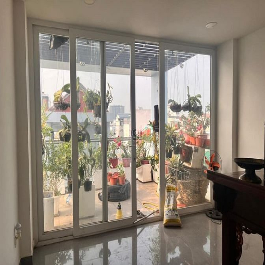 Bán nhà mặt tiền đường số 5, Tân Phú, Quận 7 - 60M2