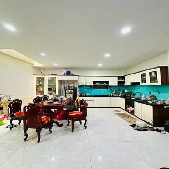 Gần 100m2 - Cống Lờ Phan Huy Ích Phạm Văn Bạch - xe hơi ngủ trong nhà