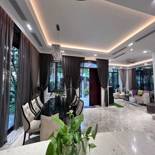 Bán gấp giá rẻ biệt thự song lập mỹ hào 3 lầu, Đ.phạm thái bường, Q.7