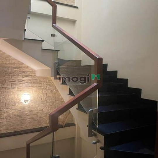 Bán nhà đường Ba Vân - Hẽm 6m - 4 Tầng - 8 Tỷ.